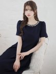 画像5: XS-Lサイズあり【GINZA COUTURE/銀座クチュール】ネックビジュー/ シンプル/ ワンカラー/ 半袖/ 袖あり/ Aライン/ 膝丈/ ミディアムドレス/ キャバドレス[OF2] (5)